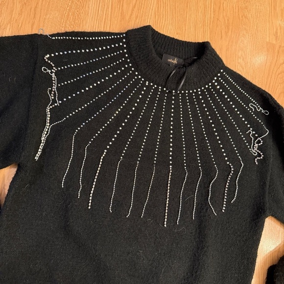 ontwelfth Black sweater with silver studs size small - Picture 2 of 5